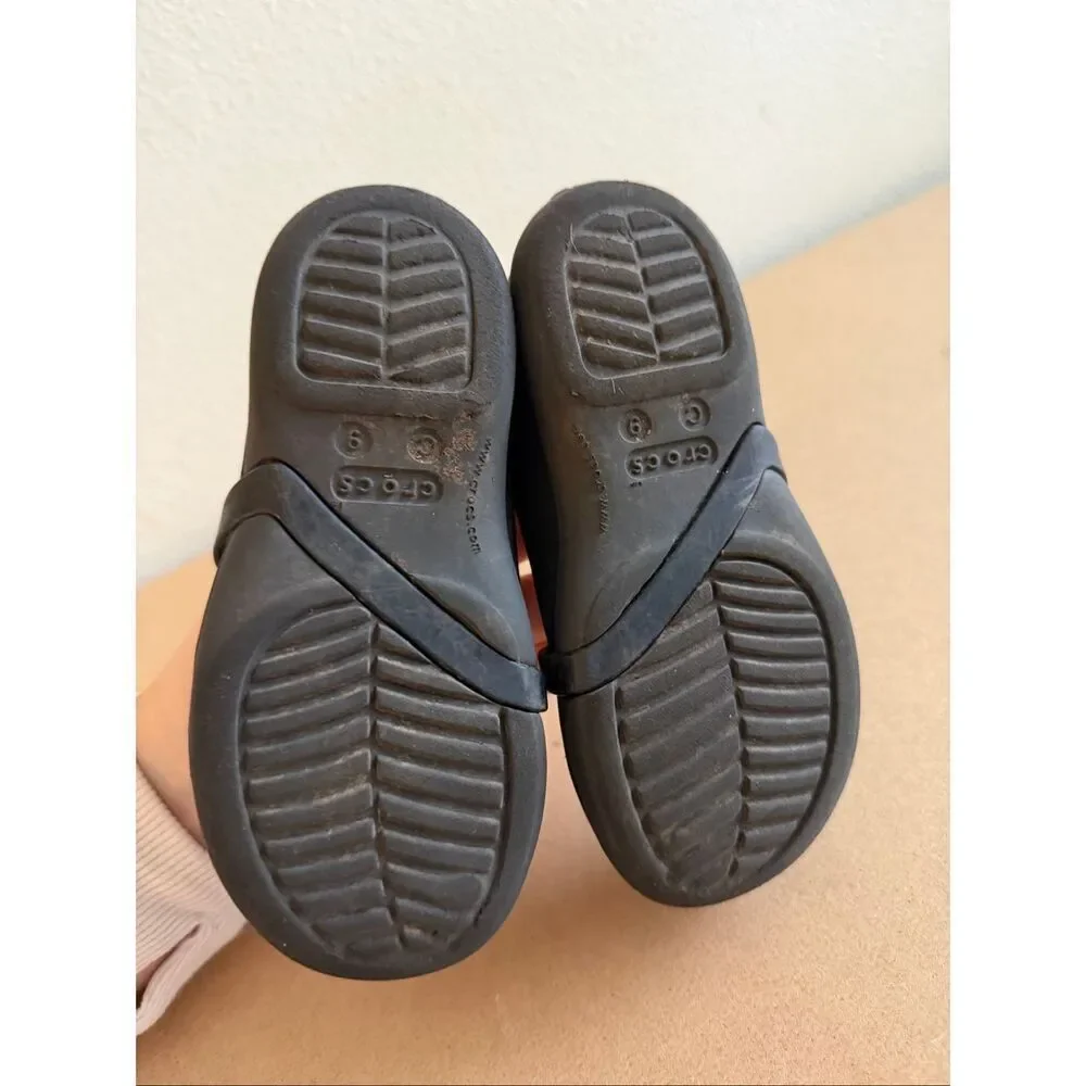 CROCS very good